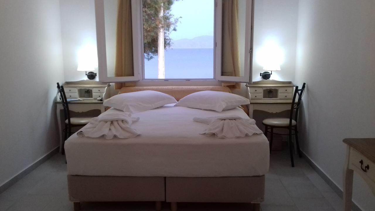 Floras Rooms Pollonia Exterior foto